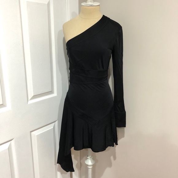 Alexis Cold Shoulder Asymmetrical Hem Rocca Dress - Picture 6 of 12